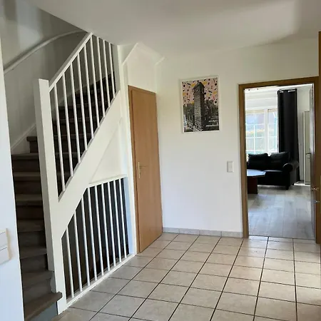 Schoenefeld-berlin - Large House For Max 10 Persons Near Tesla アパート *