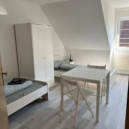 アパート Schoenefeld-berlin - Large House For Max 10 Persons Near Tesla *
